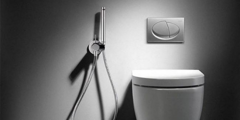 Хигиеничен душ за тоалетната: сравнителен преглед на дизайна и нюансите на инсталацията